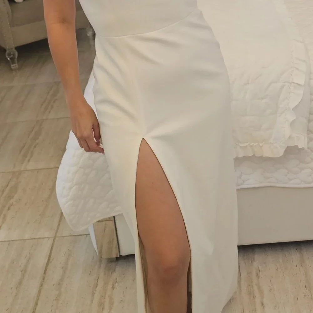 BCBG MaxAzria White dress - Picture 9 of 12